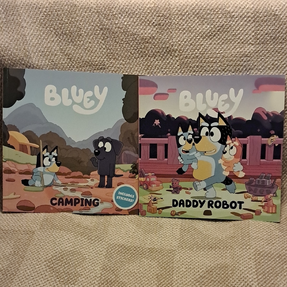 Bluey Book Set - Picture 2 of 7